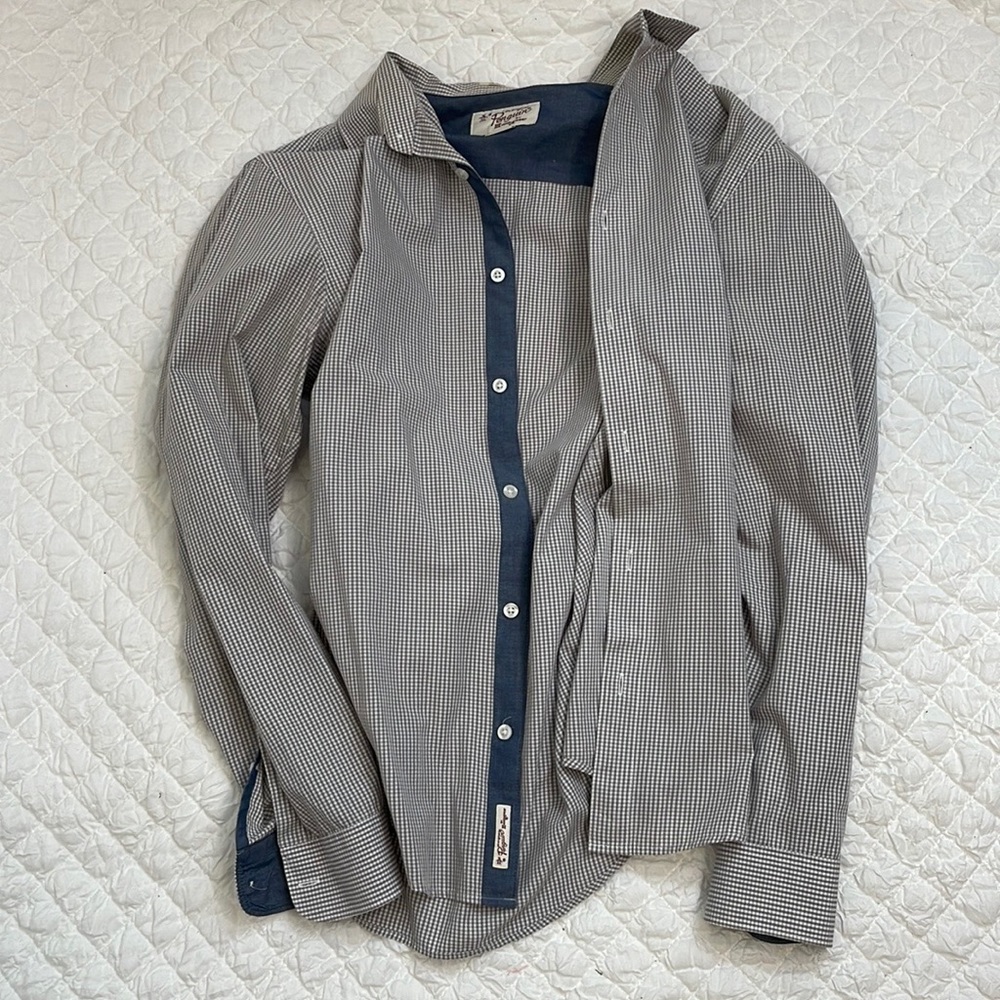 Penguin by Munsingwear button down shirt